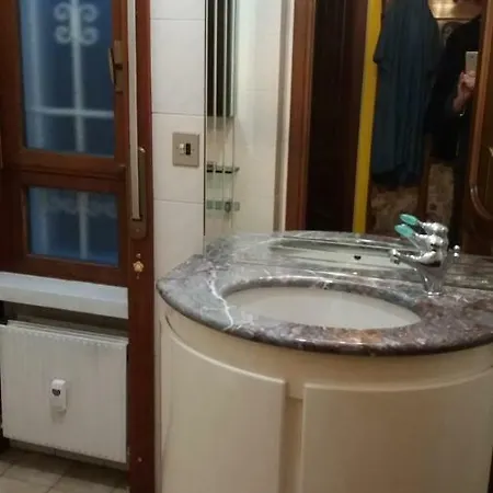 Casa Di Gio' Servais - Delizioso Ed Accogliente Per Gruppi E Famiglie Apartamento